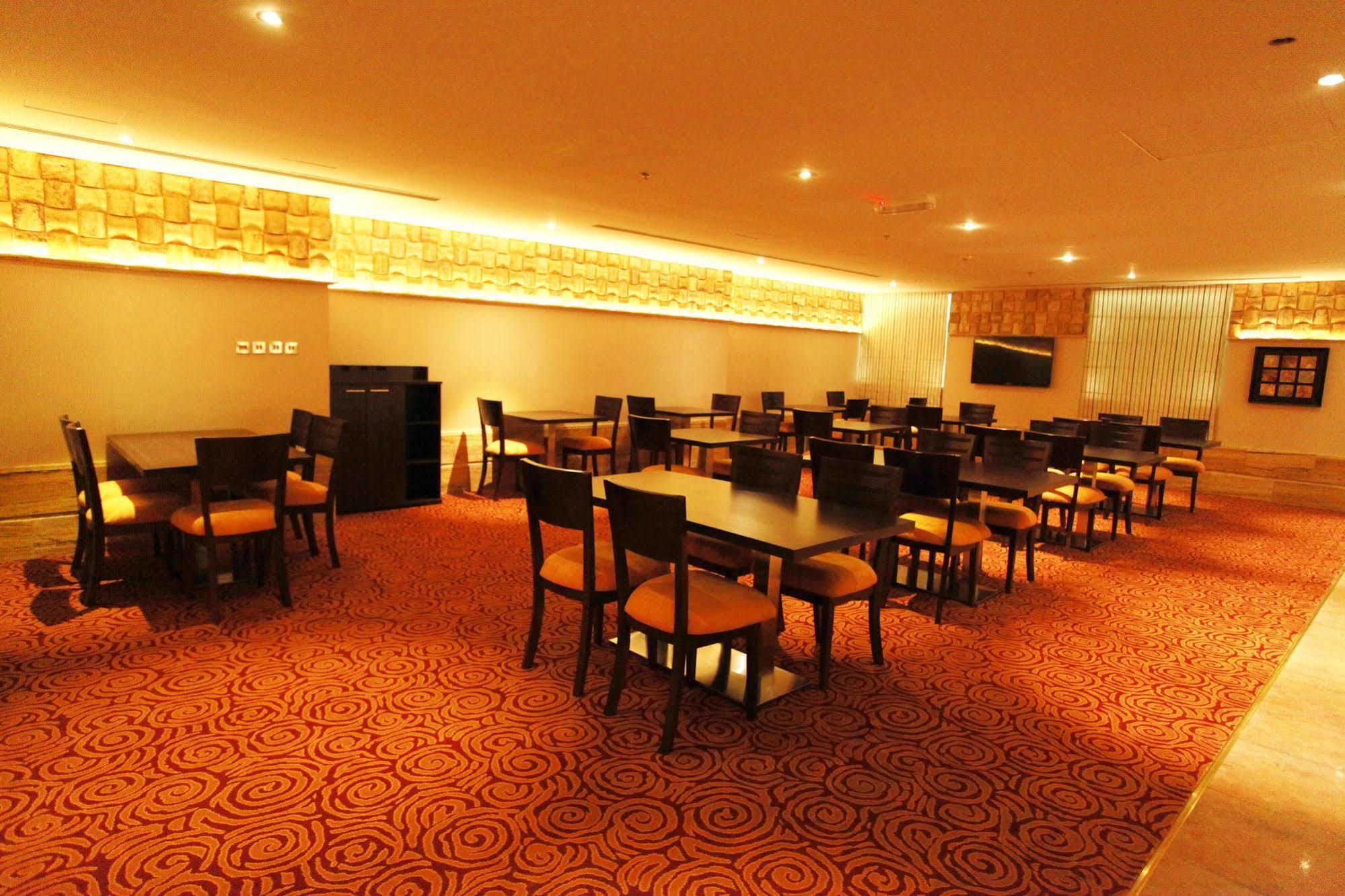 Golden Ocean Hotel Ad-Dauha Zewnętrze zdjęcie